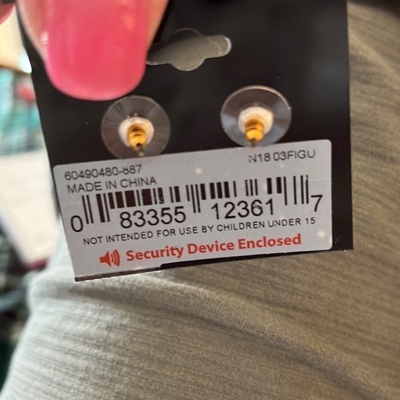 NWT Napier Women’s gold post earrings - Picture 2 of 3